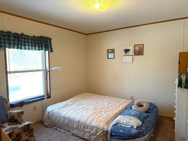12632 DANA RD, Hot Springs, SD 57747