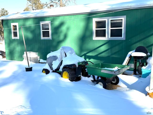 12632 DANA RD, Hot Springs, SD 57747