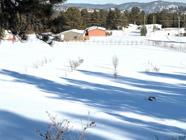 12632 DANA RD, Hot Springs, SD 57747