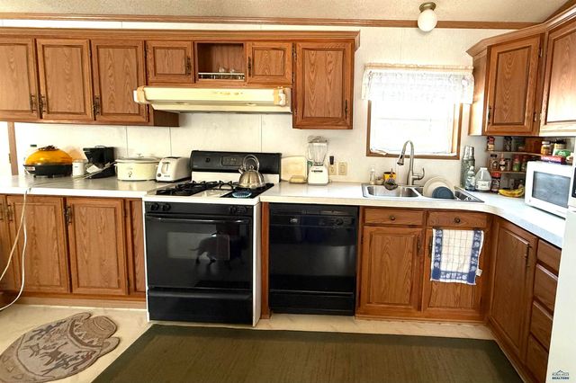 12632 DANA RD, Hot Springs, SD 57747