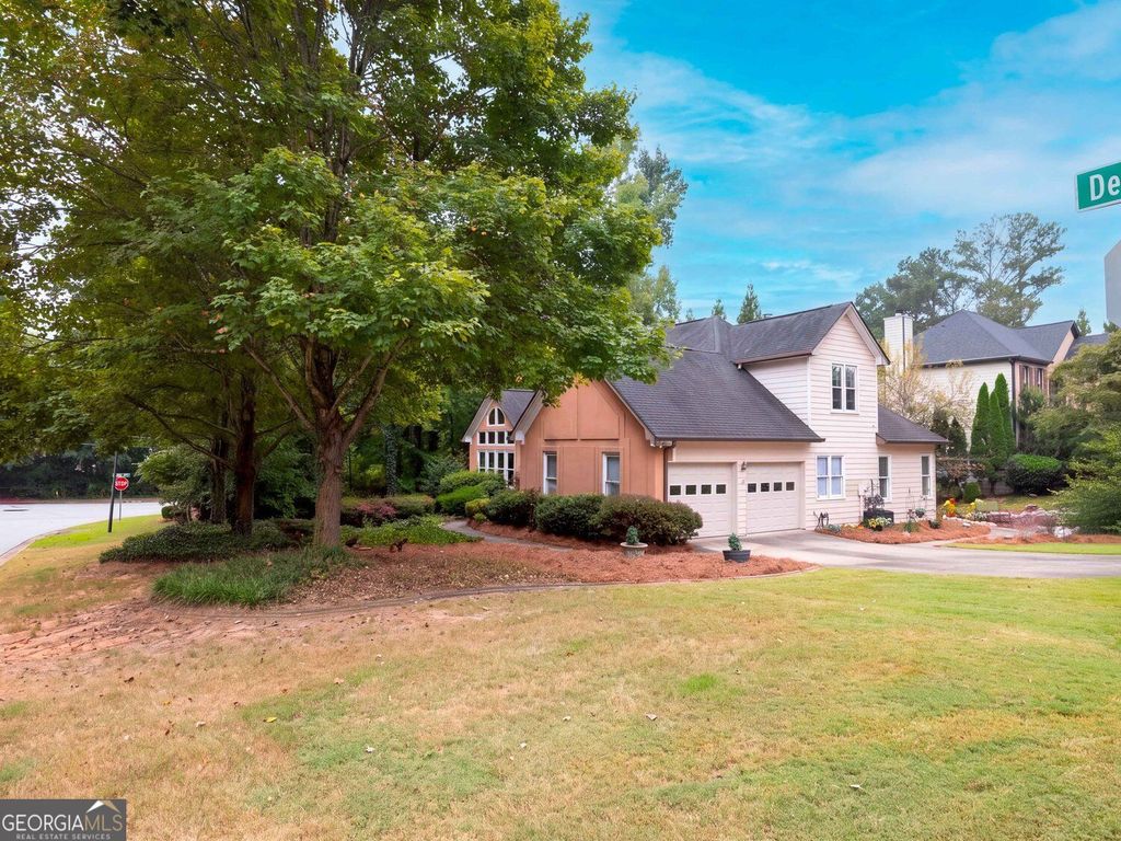 305 Deer Cliff Cove, Lawrenceville, GA 30043 — photo 2