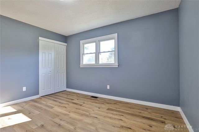 389 N Garber Drive, Tipp City, OH 45371