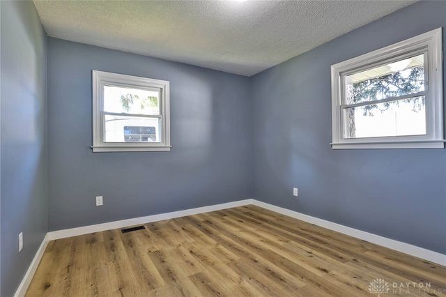 389 N Garber Drive, Tipp City, OH 45371