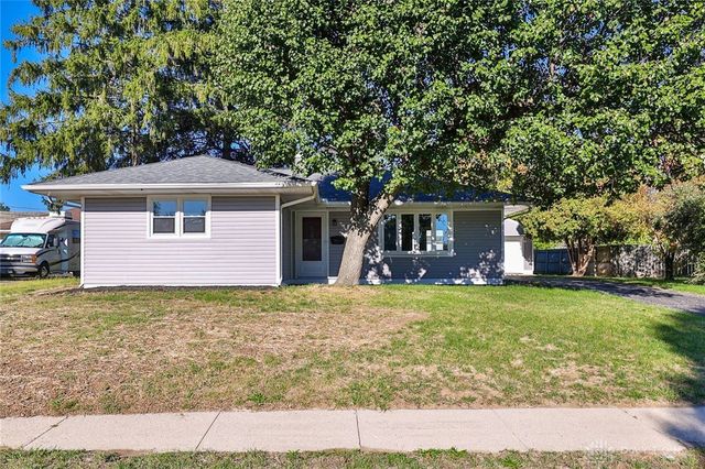 389 N Garber Drive, Tipp City, OH 45371