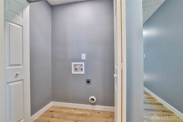 389 N Garber Drive, Tipp City, OH 45371