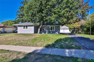 389 N Garber Drive, Tipp City, OH 45371