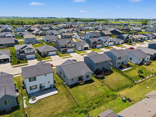 508 1st Street NW, Bondurant, IA 50035