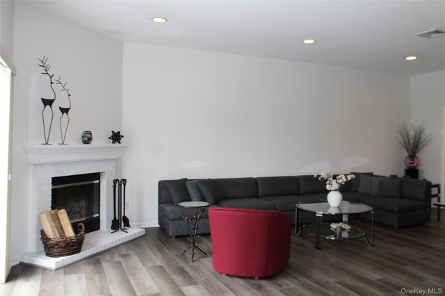 798 Heritage Hills A, Somers, NY 10589