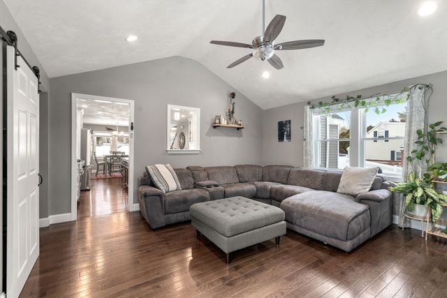 6 Skyview Terrace, Holliston, MA 01746