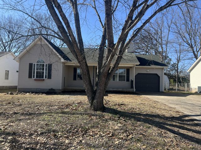 211 Heritage Cir, E, La Vergne, TN 37086