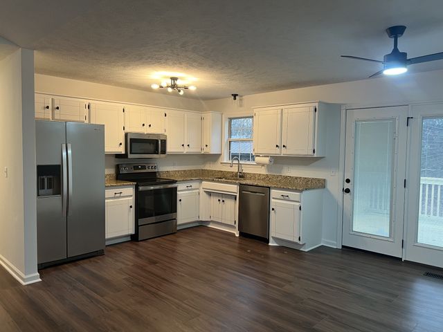 211 Heritage Cir, E, La Vergne, TN 37086