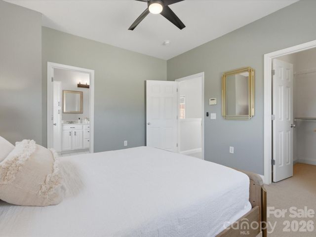 400 Clarice Avenue 160, Charlotte, NC 28204