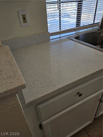 4713 Nara Vista Way 203, Las Vegas, NV 89103