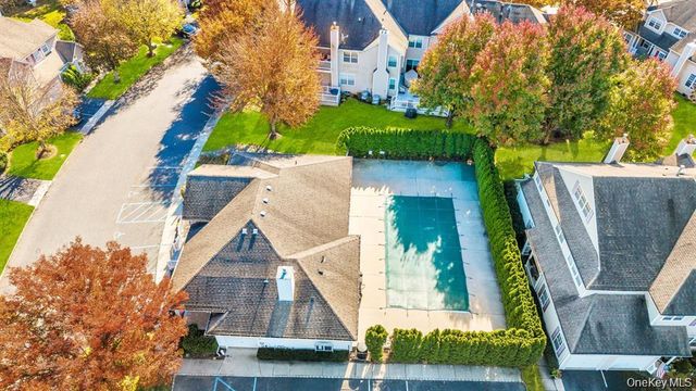 31 Snowdance Lane, Nesconset, NY 11767