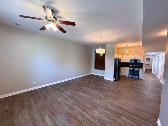 3536 S Prairie Avenue 1, Chicago, IL 60653