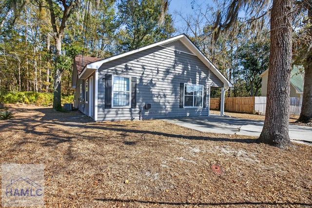 1336 Forest Lake Drive, Hinesville, GA 31313