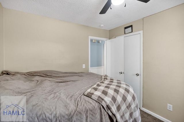 1336 Forest Lake Drive, Hinesville, GA 31313