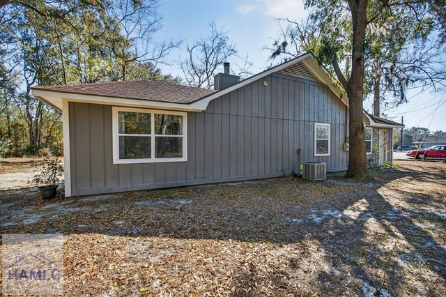 1336 Forest Lake Drive, Hinesville, GA 31313