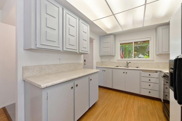 5530 Seyferth Way, Sacramento, CA 95823