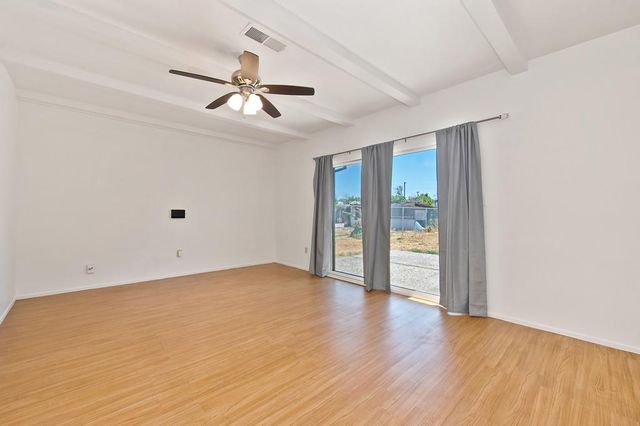 5530 Seyferth Way, Sacramento, CA 95823