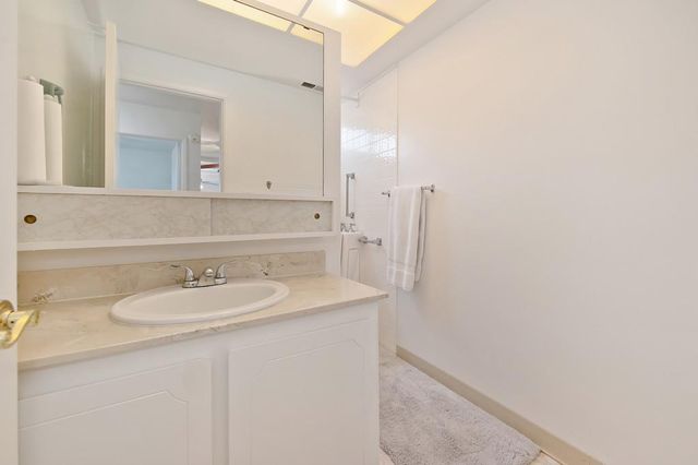 5530 Seyferth Way, Sacramento, CA 95823