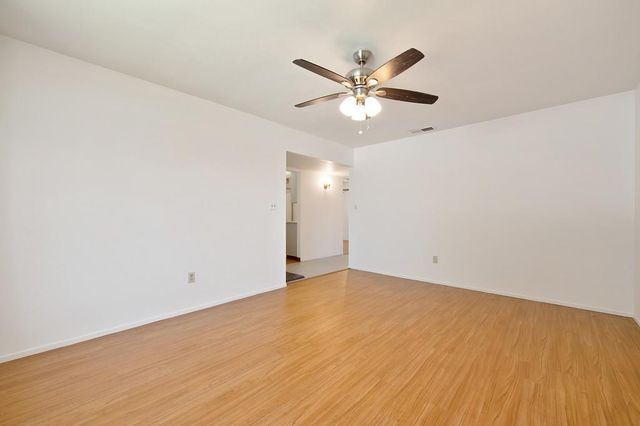 5530 Seyferth Way, Sacramento, CA 95823