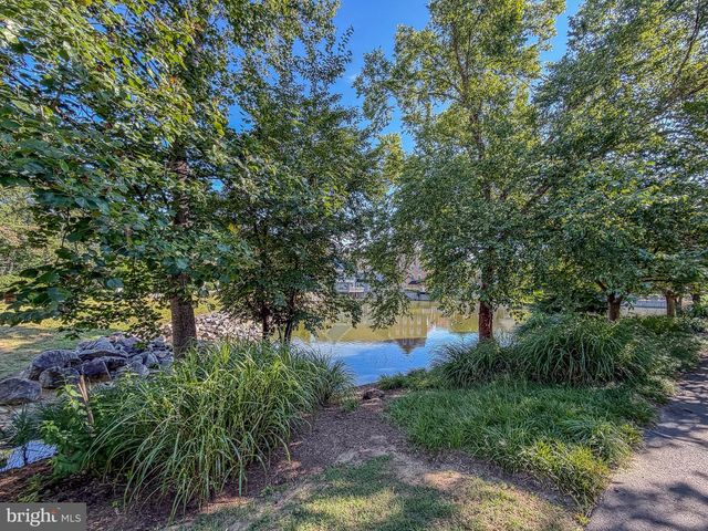 12821 MILL BROOK CT, Woodbridge, VA 22192