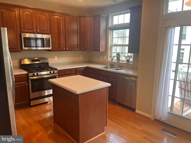8517 BARROW FURNACE LN, Lorton, VA 22079