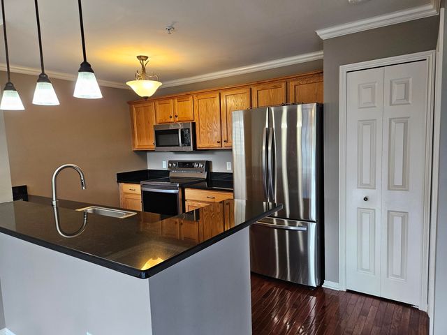 3041 Barclay Way, Ann Arbor, MI 48105