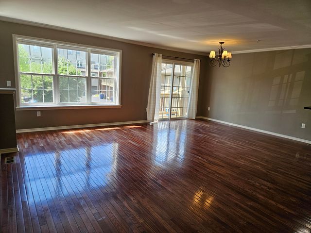 3041 Barclay Way, Ann Arbor, MI 48105