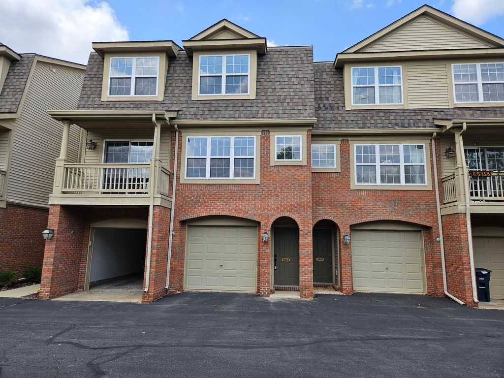 3041 Barclay Way, Ann Arbor, MI 48105