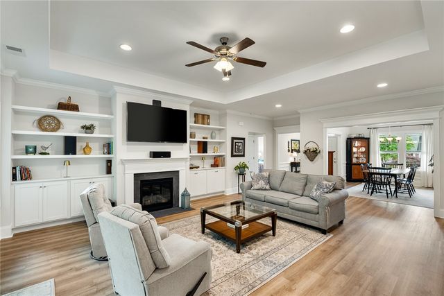 2609 Dog Leg Lane, Seneca, SC 29678