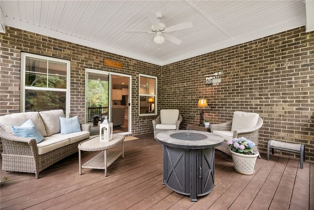 2609 Dog Leg Lane, Seneca, SC 29678
