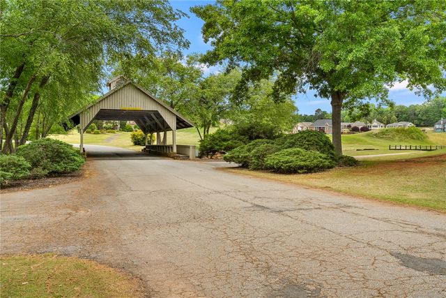 2609 Dog Leg Lane, Seneca, SC 29678