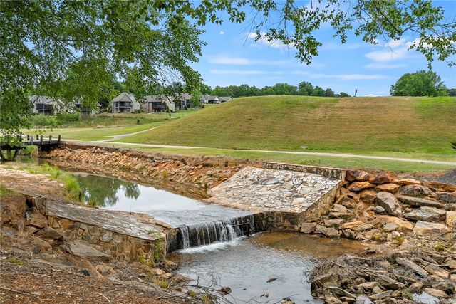 2609 Dog Leg Lane, Seneca, SC 29678