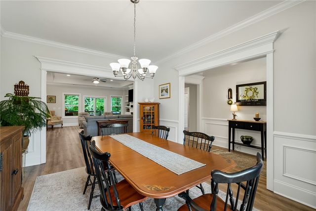 2609 Dog Leg Lane, Seneca, SC 29678