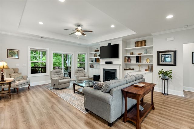 2609 Dog Leg Lane, Seneca, SC 29678