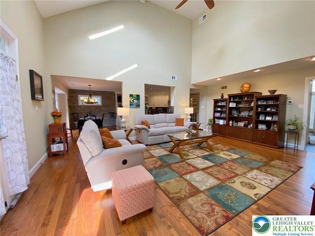 2980 Sheffield Drive, Emmaus Boro, PA 18049