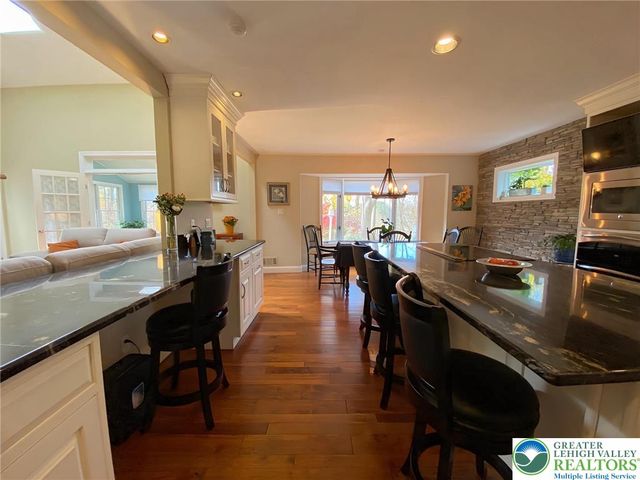 2980 Sheffield Drive, Emmaus Boro, PA 18049