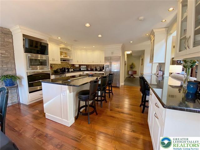 2980 Sheffield Drive, Emmaus Boro, PA 18049