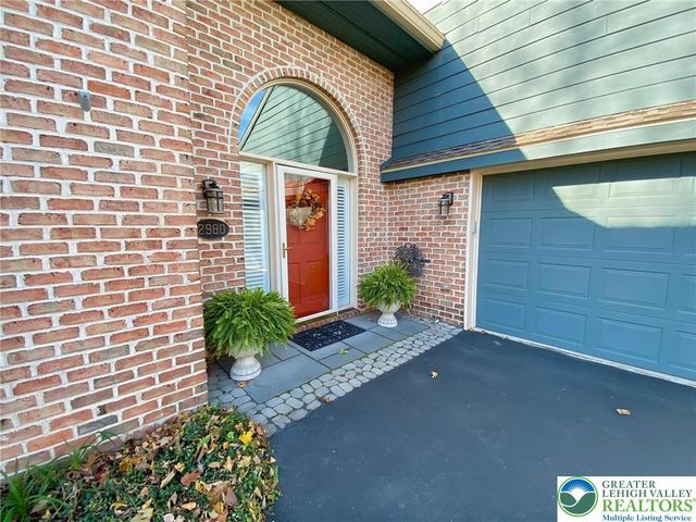 2980 Sheffield Drive, Emmaus Boro, PA 18049