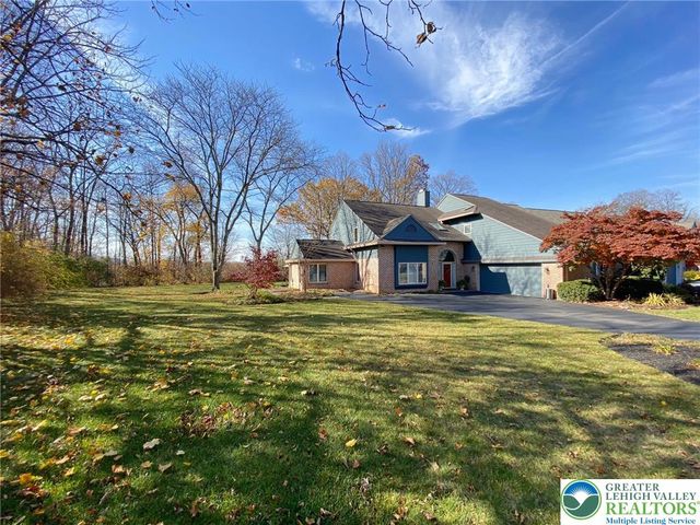 2980 Sheffield Drive, Emmaus Boro, PA 18049