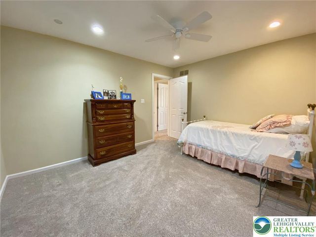 2980 Sheffield Drive, Emmaus Boro, PA 18049