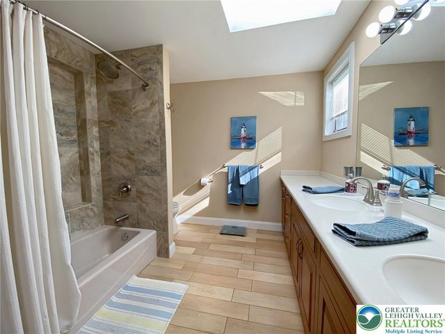 2980 Sheffield Drive, Emmaus Boro, PA 18049