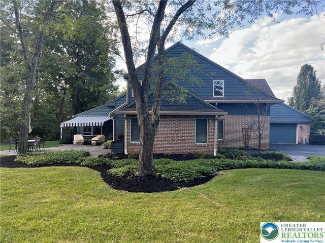 2980 Sheffield Drive, Emmaus Boro, PA 18049