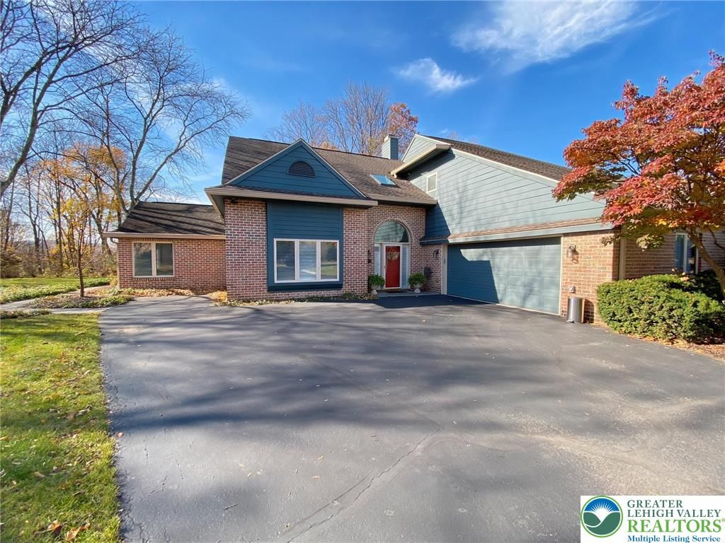 2980 Sheffield Drive, Emmaus Boro, PA 18049