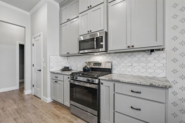 6140 Amberly Drive, Edmond, OK 73025