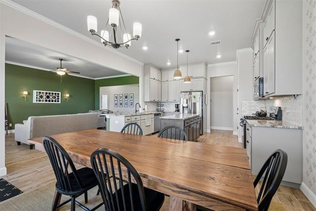 6140 Amberly Drive, Edmond, OK 73025