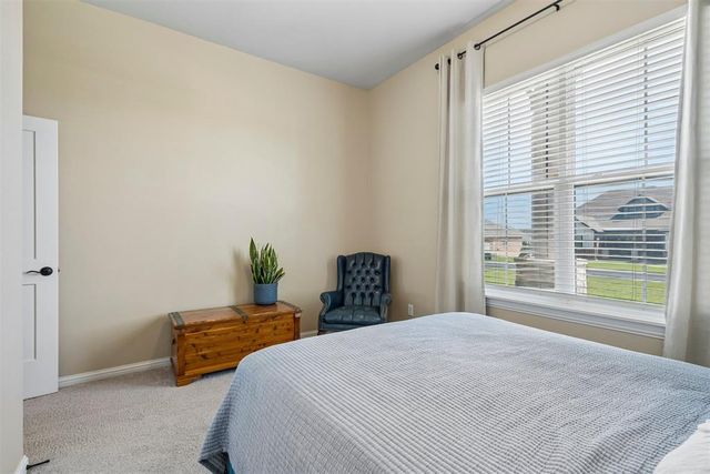 6140 Amberly Drive, Edmond, OK 73025