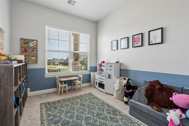 6140 Amberly Drive, Edmond, OK 73025